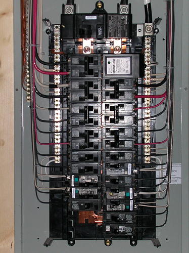 What Is Involved In Upgrading To 200 Amp Service？