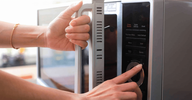 How Many Watts Does A Microwave Use? What Is A Good Wattage For A Microwave?