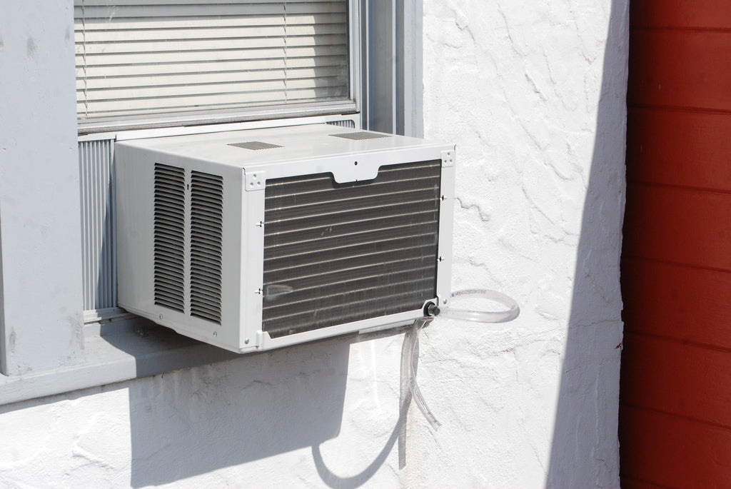 How Many Watts Does a Window AC Use? Can Power with Solar Generator?