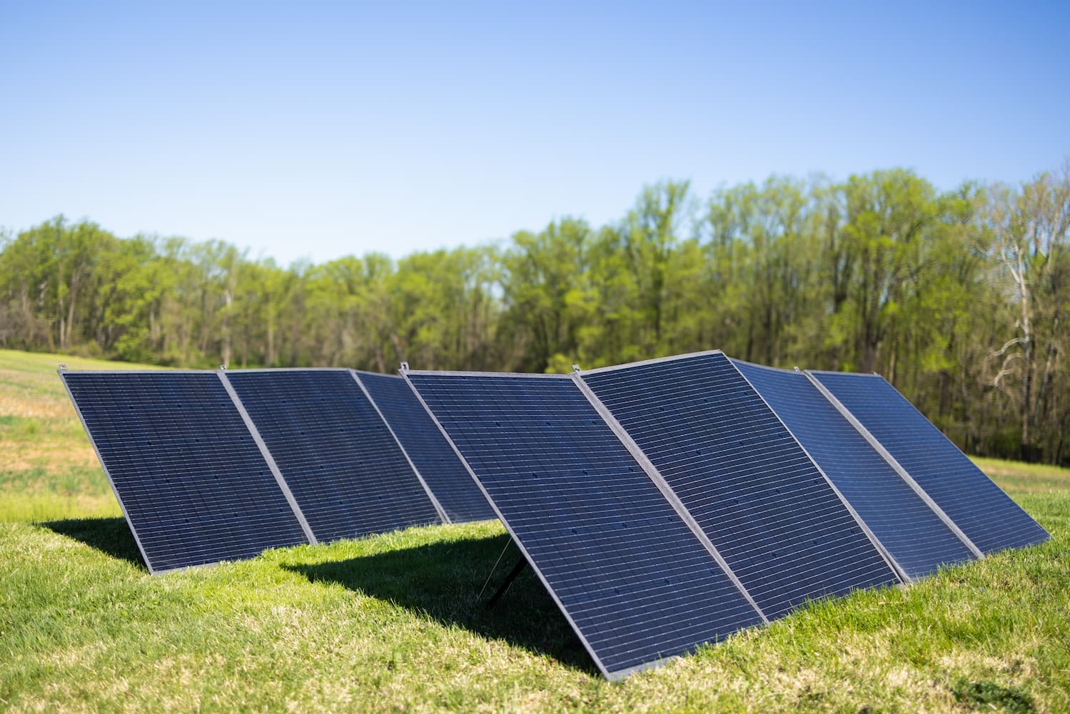 Off-Grid Solar Systems vs. On-Grid Solar Systems: Which Is Better?