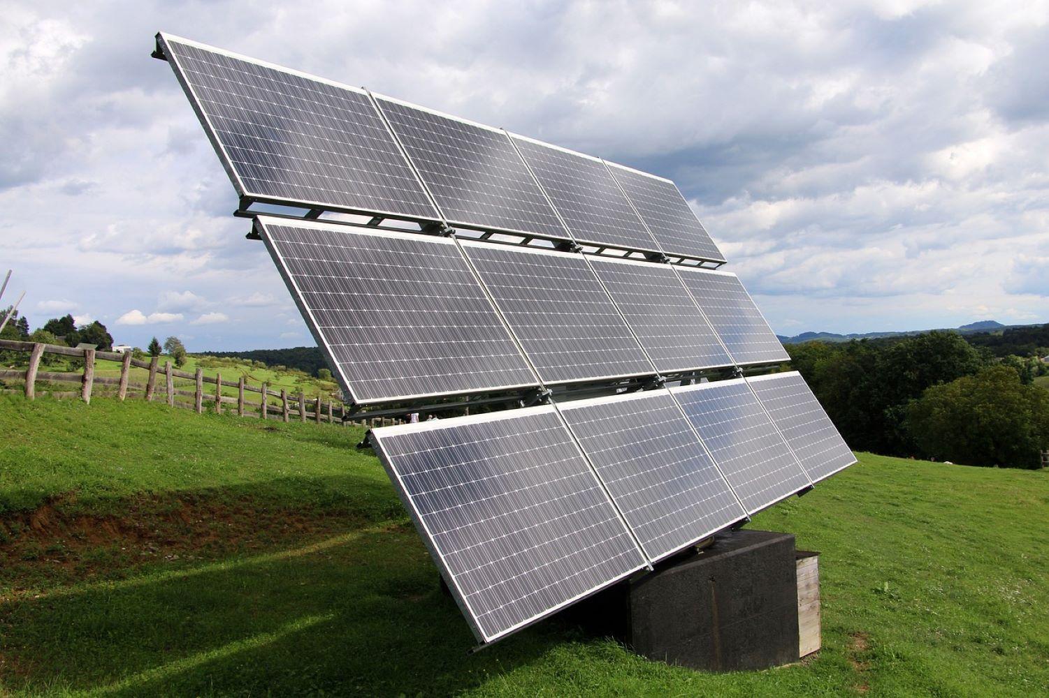 A New Era of Solar Energy: Is a 400W Solar Panel System Right for You?