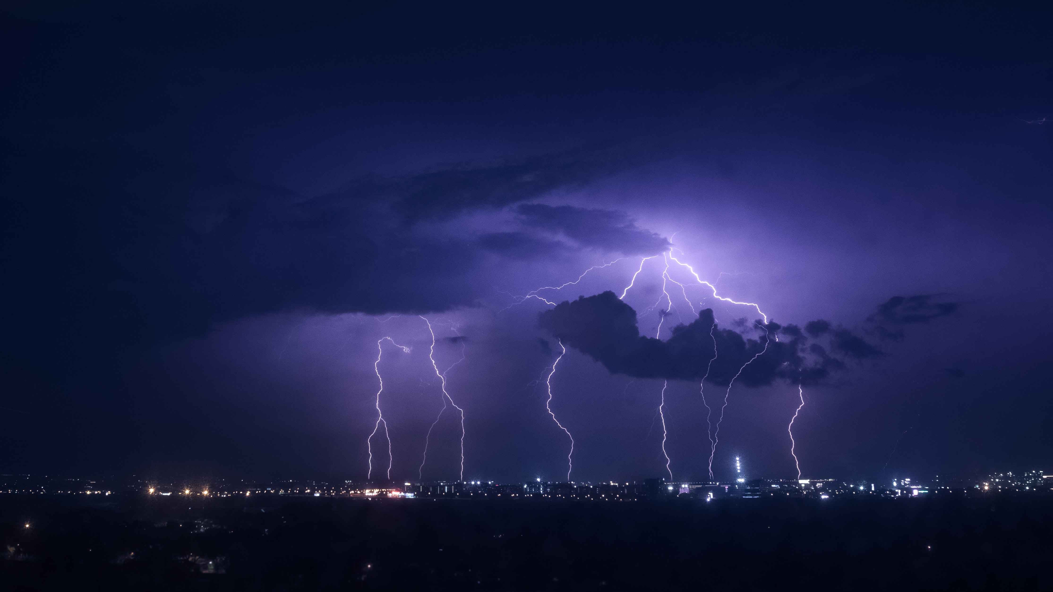 How to Prepare for a Thunderstorm